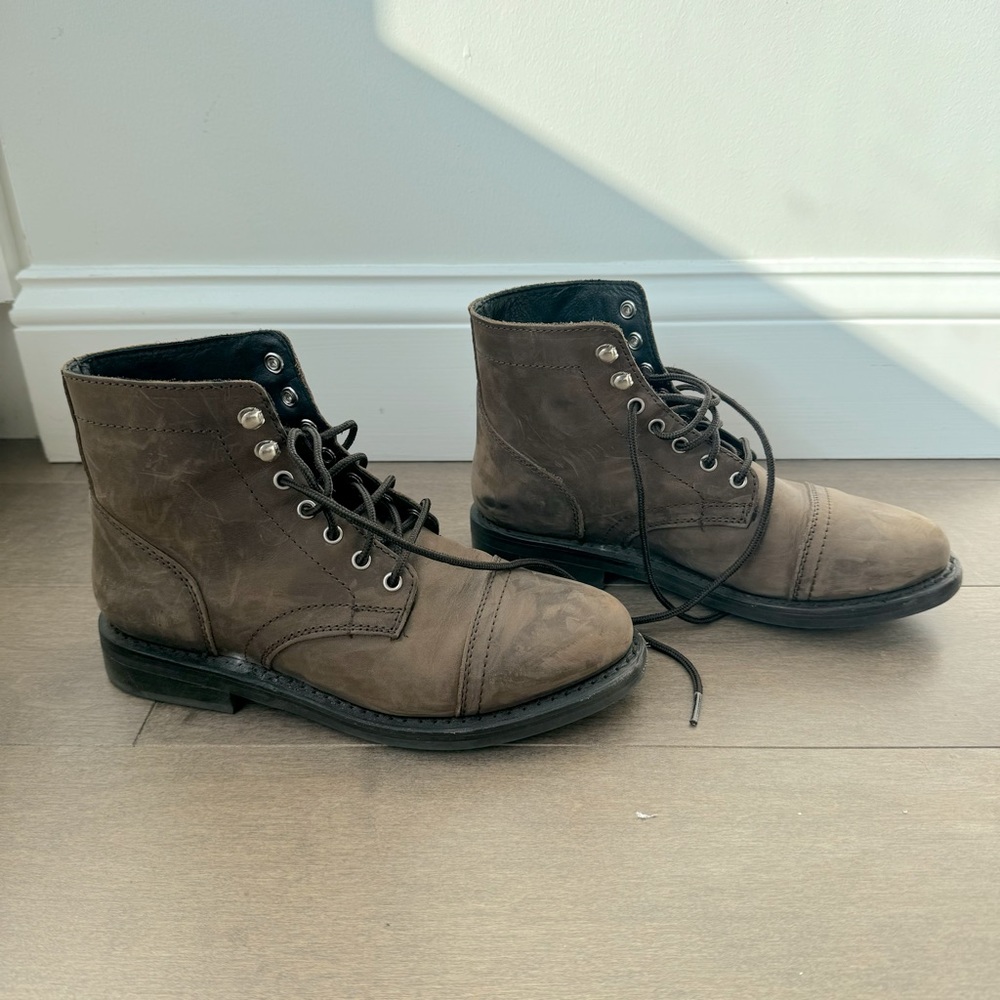 Thursday Boots Captain in Tobacco. Like new. Barely used.